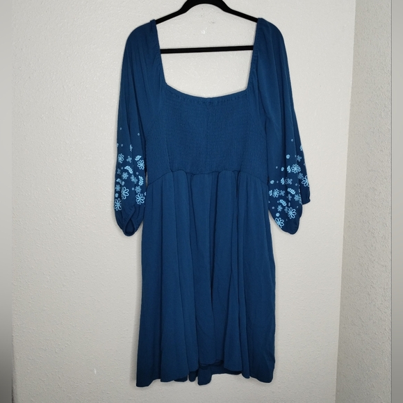 Blue Floral Embroidered Dress - Picture 4 of 7